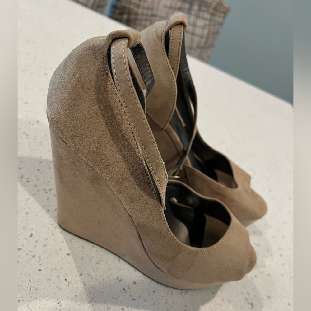 Tan heels